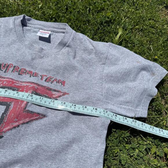 Supreme x FaZe Clan Team Logo T-Shirt Gray Size Small Made in USA Box Logo Y2K - Picture 7 of 8